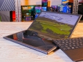 ASUS ZenBook 17 Fold OLED, il notebook che guarda al futuro